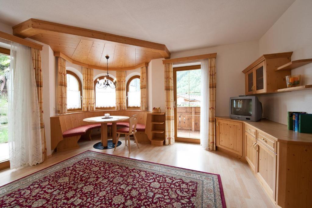 Appartements Michaela Neustift im Stubaital Værelse billede